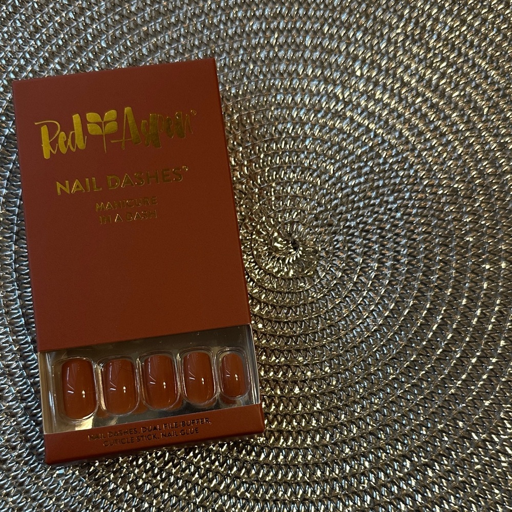Red Aspen Nail Dashes - Burnt Sienna